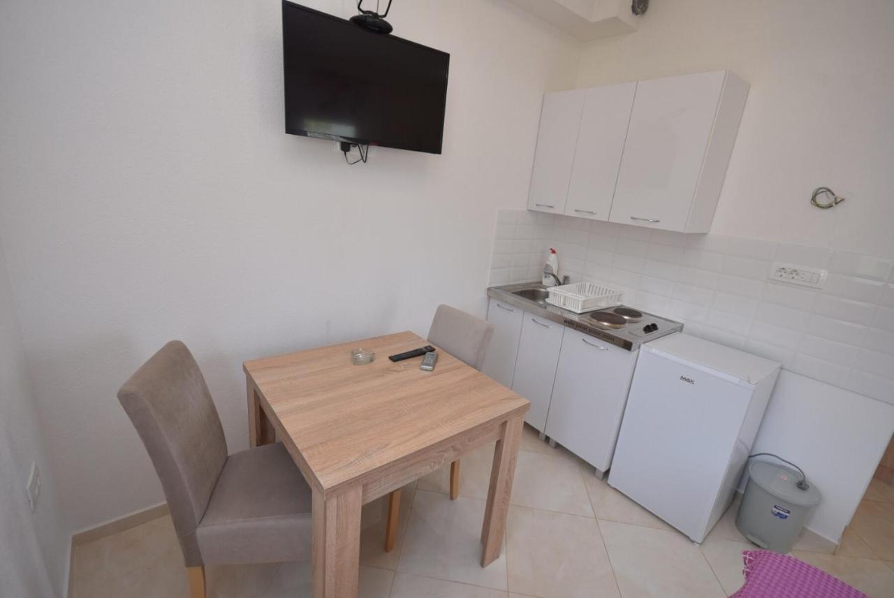 Subotic S Apartmani Risan Esterno foto