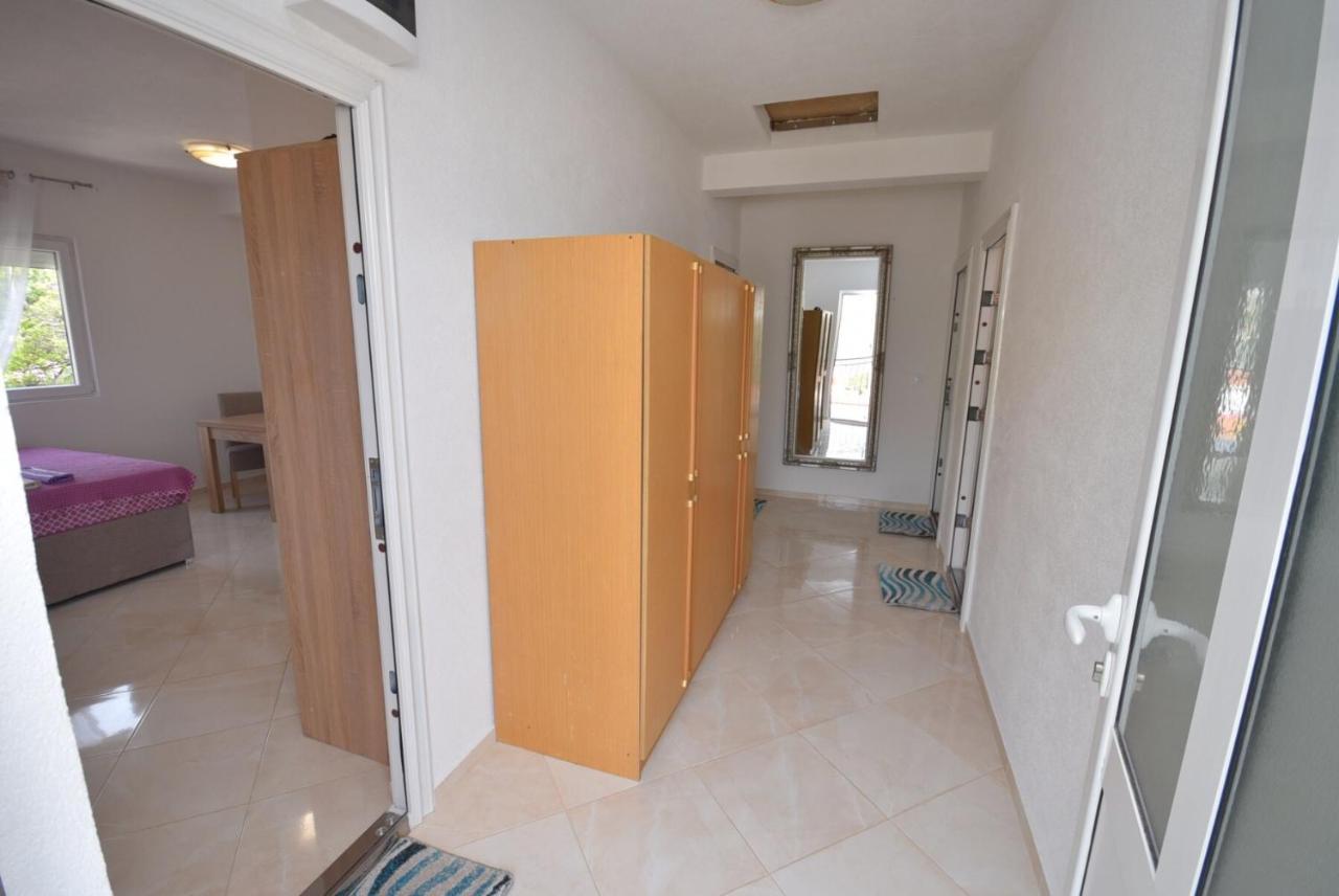 Subotic S Apartmani Risan Esterno foto