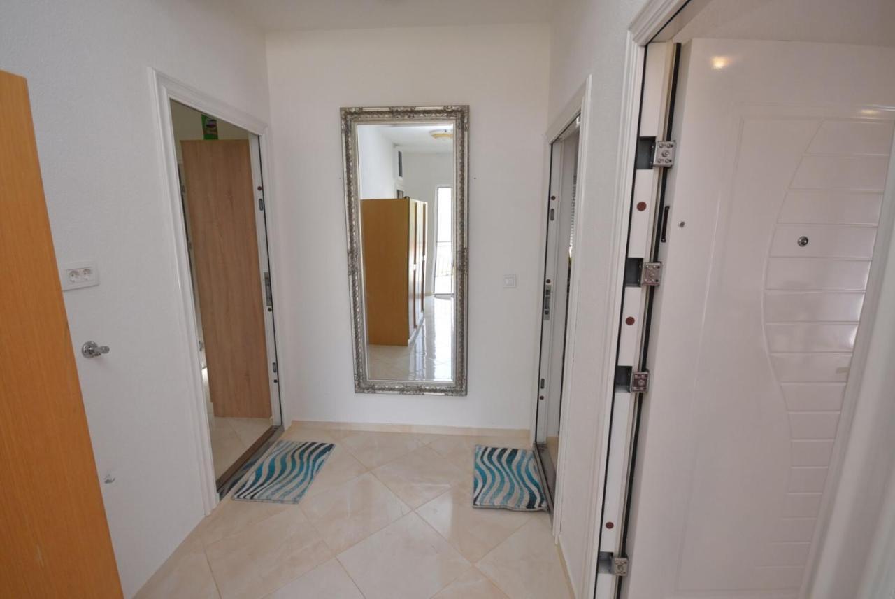 Subotic S Apartmani Risan Esterno foto